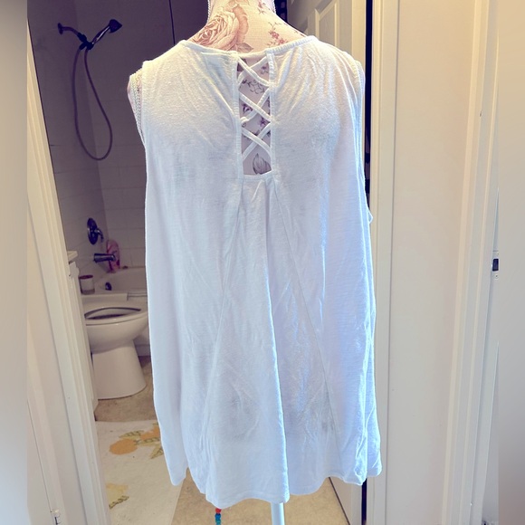 Torrid longer tank top - Picture 3 of 4